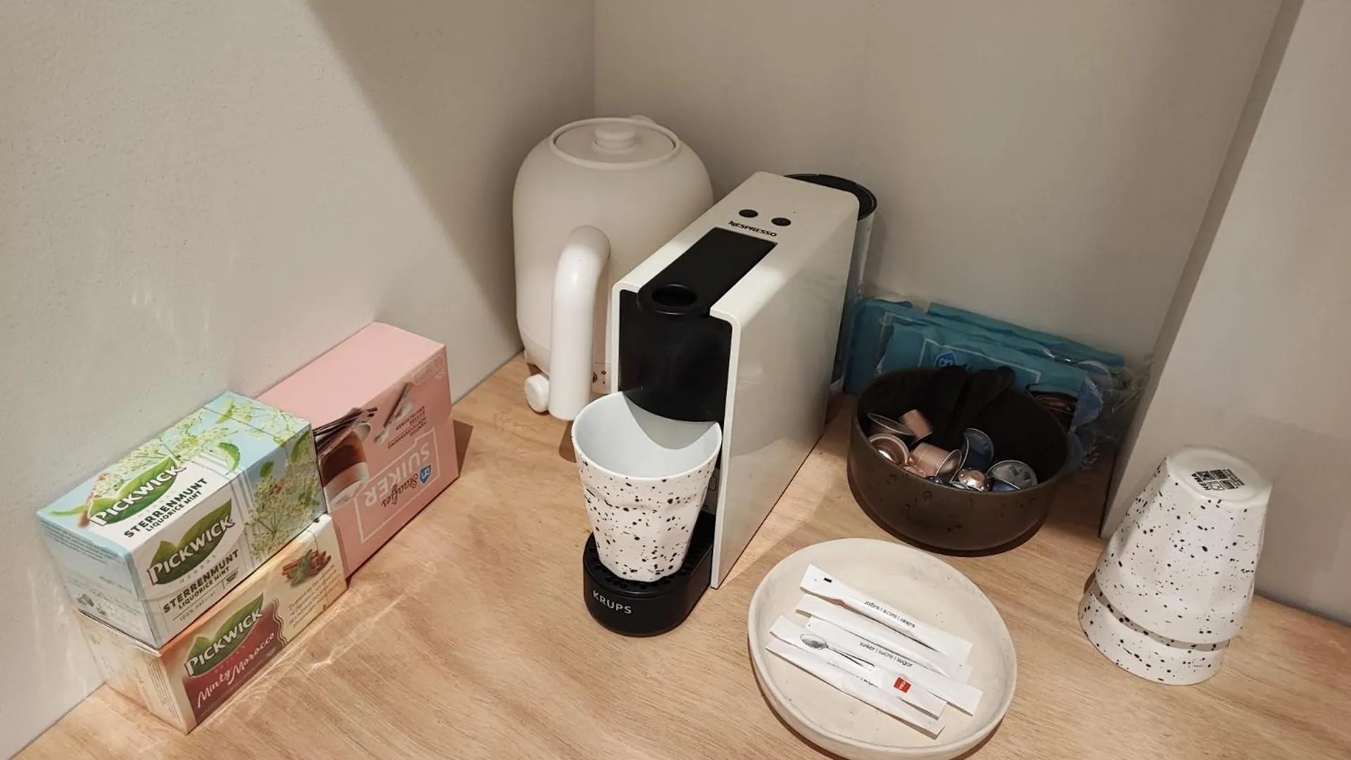 Homestay Luxury Room With Private Bathroom On Great Location. Amsterdam